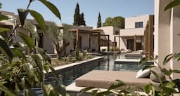 Pierros Verde Private Suites