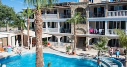 Zante Plaza Hotel & Apartments
