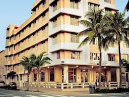 Winter Haven, Autograph Collection