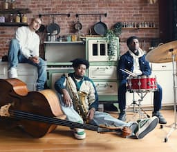 NEW JAZZ UNDERGROUND | Scena MONK