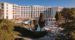 Esana Aquahouse Hotel